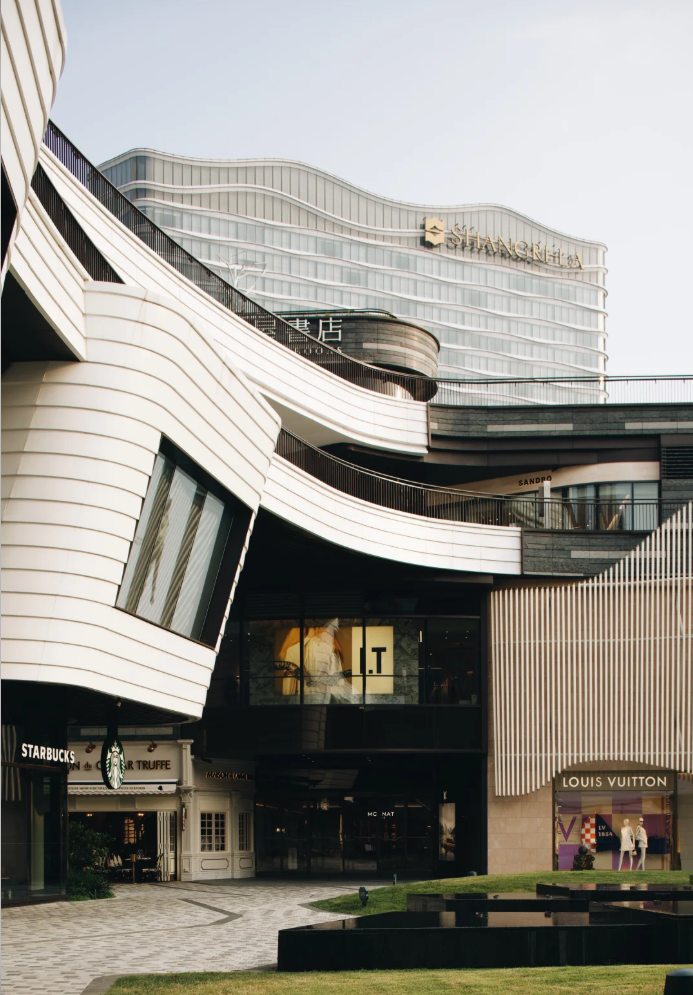 上海・前灘太古里 ─黄浦江岸に広がる、新世代のオープンエア・ショッピングタウン─