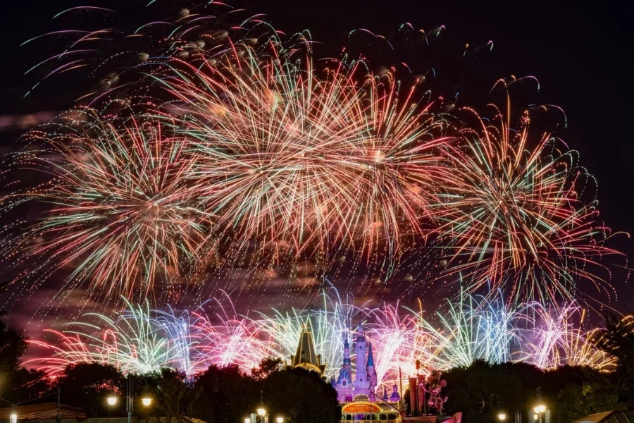 中国 ディズニーランド奇夢の光（イルミネイト！）