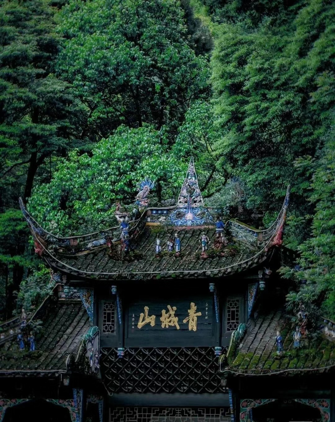 [6日間]成都を隅々まで満喫！・四川料理,パンダ,四川西部,人気スポット,おすすめ スポット,中国旅行パンダの旅,四川旅行