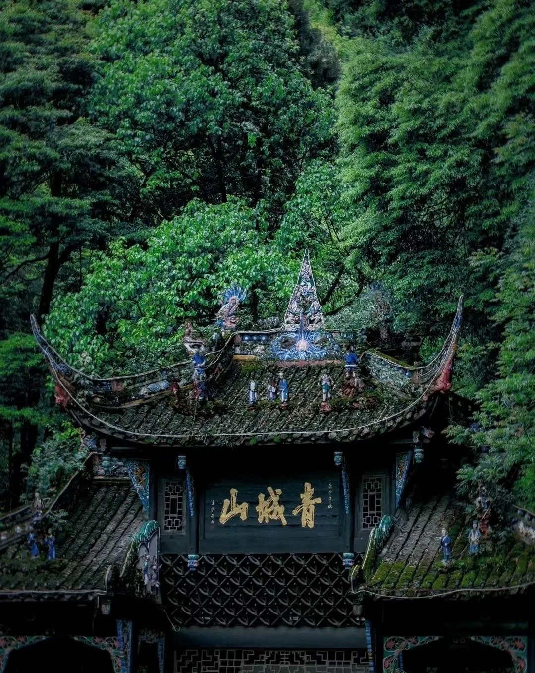 [6日間]成都を隅々まで満喫！・四川料理,パンダ,四川西部,人気スポット,おすすめ スポット,中国旅行パンダの旅,四川旅行