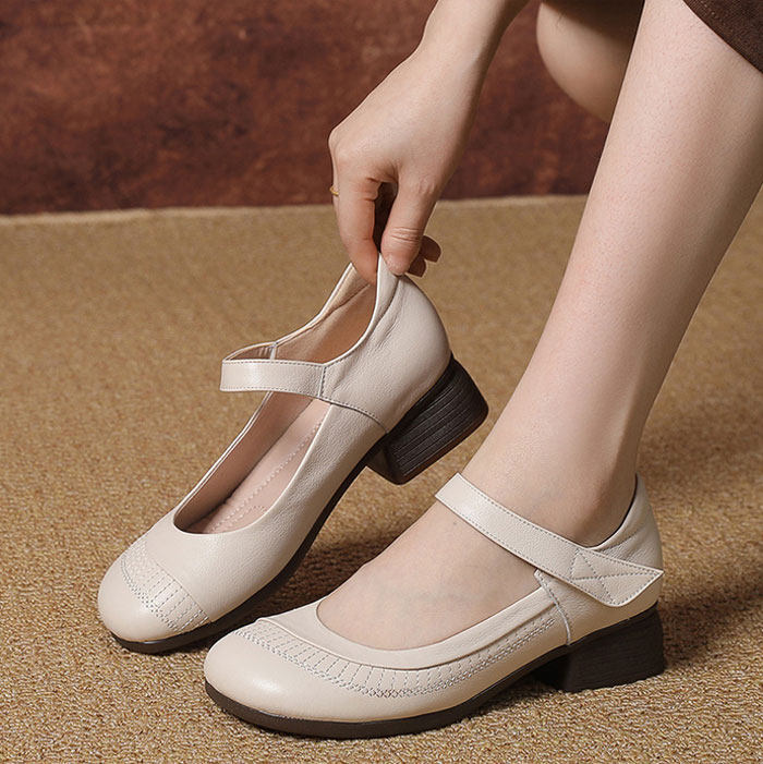 送料無料 パンプス 本革 ローヒール ラウンドトゥ ストラップ 牛革 痛くない 幅広 走れるパンプス レディース 軽量 夏 春秋 通勤 結婚式 太ヒール リクルート 冠婚葬祭 二次会 フォーマル 歩きやすい 柔らかい 大きいサイズ オフィス 送料無料 シンプル