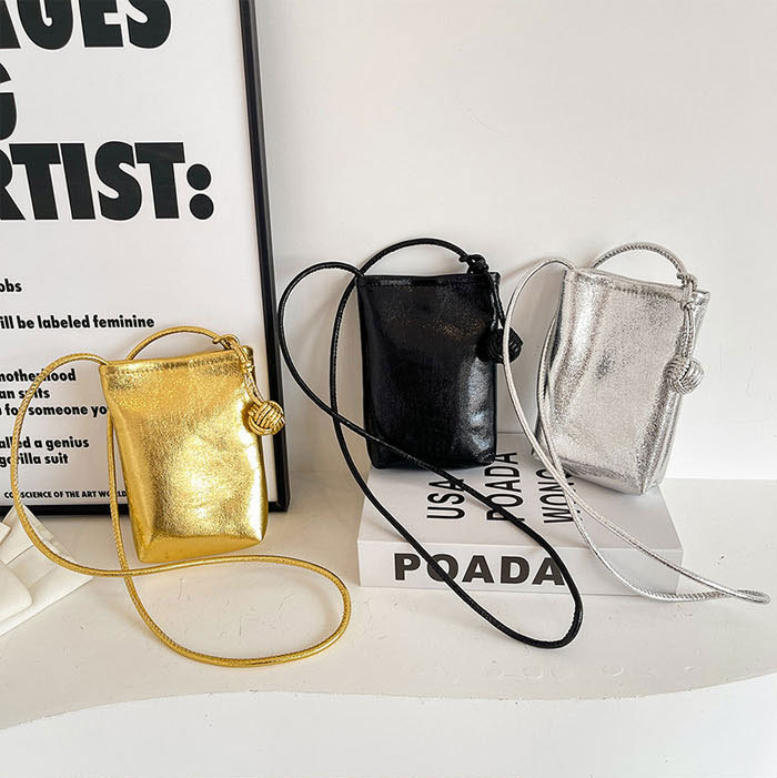 スマホポーチ ポシェット キラキラ pu ミニショルダーバッグ ショルダーポーチ かわいい 携帯ポシェット 携帯ポーチ ショルダーバッグ おしゃれ iPhone 斜めがけ 大人 通勤 通学 旅行 縦型 多収納 ゴールド シルバー