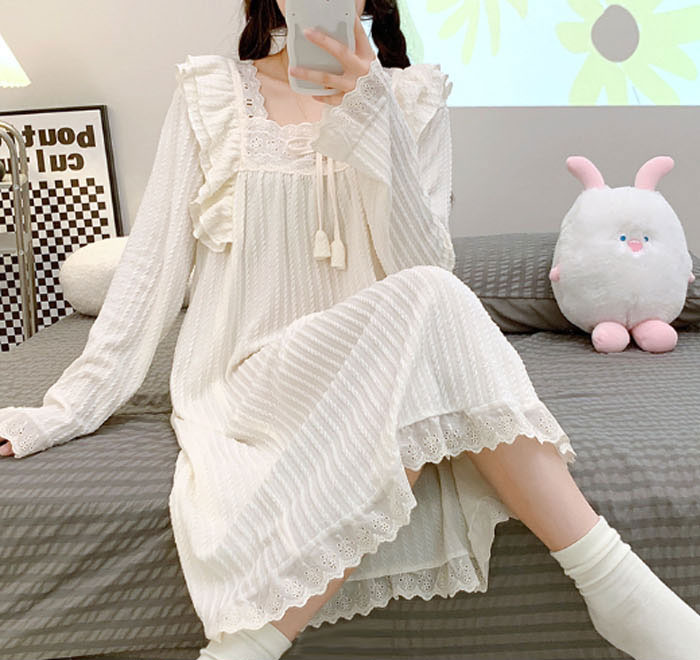 ネグリジェ 綿 コットン 長袖 無地 大きいサイズ お姫系 フリル付き 春秋 秋冬 ロング ナイトウエア ナイトドレス ルームウエア パジャマ 部屋着 北欧風 可愛い ゆったり