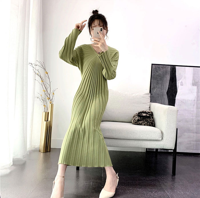 ニットワンピース　春秋　ロング丈　レディース　タイト　ニットワンピ　リブニット　ワンピ　長袖　タイトライン　Vネック　無地　カジュアル　フォーマル　大人　上品　着瘦せ　フェミニン　伸縮性　ストレッチ　高級感　ハイウエスト