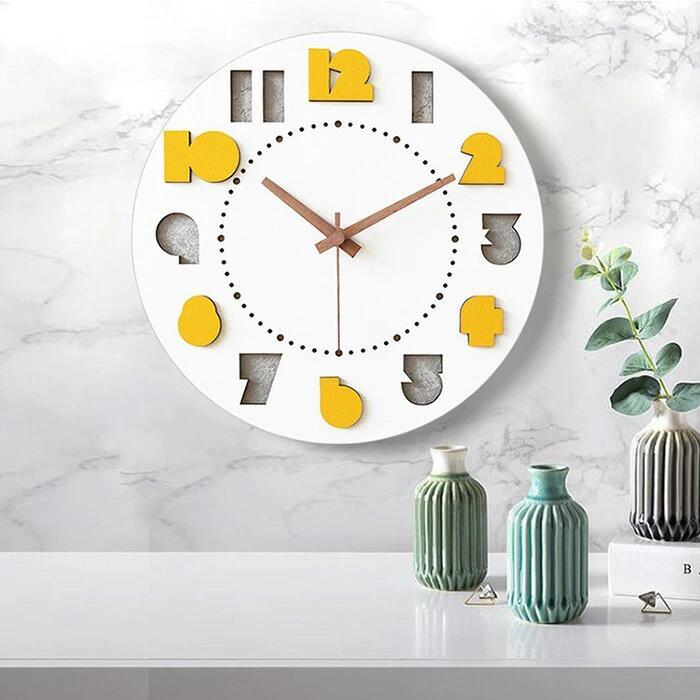 掛け時計　おしゃれ　壁掛け時計　木製　新生活　ウォールクロック　ナチュラル　30*30cm　おしゃれ　ユニーク　北欧 　インテリアクロック　おしゃれ　掛時計　壁掛け　静音　かわいい　モダン　シンプル