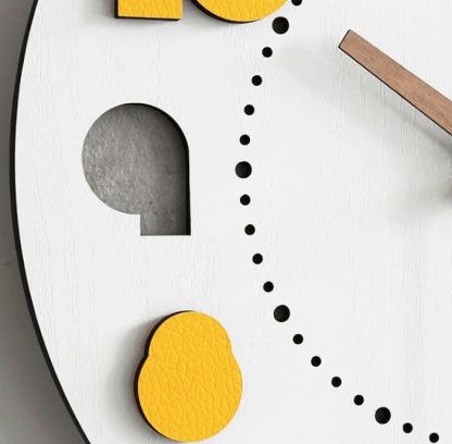 掛け時計　おしゃれ　壁掛け時計　木製　新生活　ウォールクロック　ナチュラル　30*30cm　おしゃれ　ユニーク　北欧 　インテリアクロック　おしゃれ　掛時計　壁掛け　静音　かわいい　モダン　シンプル