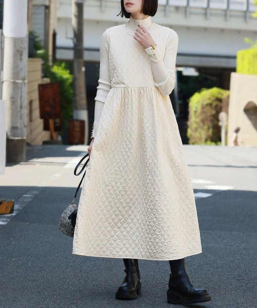 ワンピース ロング丈 レディース 春 秋 冬 中綿 ジャンパースカート ロング Aライン キルティングワンピーウ ゆったり 体型カバー カジュアル ロング丈 ワンピ 防寒対策 大人 ゆるっと 着痩せ ママコーデ 大きいサイズ