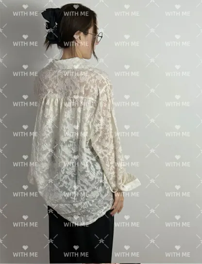 シャツ レディース ブラウス 長袖 シアーシャツ レースオケージョン トップス ジャガード生地 チュニック 薄手 オーバーシャツ ビッグサイズ 大きいサイズ 彼シャツ ロングシャツ 透け感 花柄 バルーンスリーブ カジュアル ゆったり きれいめ 夏