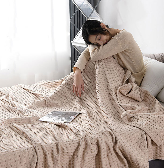 タオルケット　ワッフル　綿100%　シングル　ブランケット　150*200cm　やわらかな肌触り　エアーケット　キルトケット　春夏　秋冬　オールシーズン　吸湿速乾　抗菌　肌掛け　毛布　丸洗い可能　おしゃれ　掛けふとん　毛玉が出ない　昼寝　車用