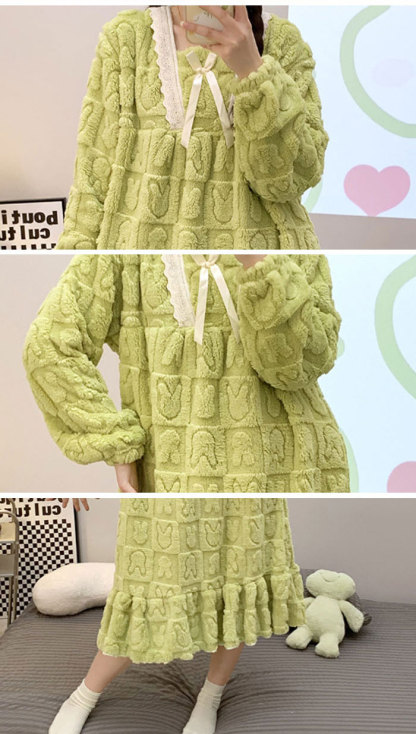 ネグリジェ お姫系 マイクロファイバー ボア 厚め 無地 春秋 冬 長袖 暖かめ 保温性 ナイトウエア ナイトドレス ルームウエア パジャマ 部屋着 北欧風 可愛い 上品 高級 オールシーズン 洗える 肌触りよい おしゃれ 綺麗 大きいサイズ 2L 3L 4L 5L