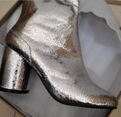 足袋ブーツ ブーツ レディース 本革 ショートブーツ 足袋シューズ 足袋 ローヒール ストレッチブーツ 歩きやすい 疲れない ソックスブーツ タビ タビブーツ シルバー メタリック シューズ 楽ちん 秋冬 春 大きいサイズ 歩きやすい 疲れにくい 大人 上品 シルバー