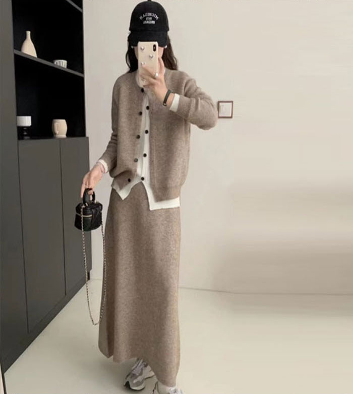 ニットセットアップ パンツ レディース レイヤード風 柔らかい セットアップ スカート スカートスーツ オーバー 秋冬 40代 30代 カジュアル 重ね着風 脚長効果 長袖 ゆったり 保温性 暖かめ 体型カバー 着瘦せ効果 無地 通勤 入園式 送料無料
