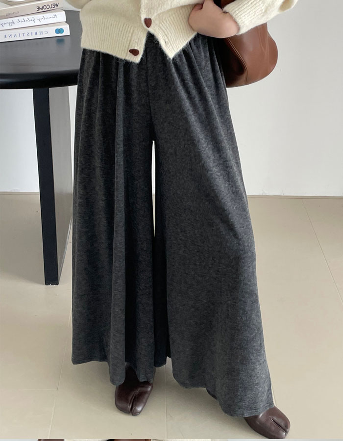 ワイドパンツ スカーチョ レディース スカンツ 春秋 冬 ロング パンツ ガウチョ ボトムス きれいめ フレアパンツ フレア ワイド ガウチョパンツ 体型カバー 細見え 美脚パンツ ロングパンツ ウエストゴム 無地 ゆったり 大人可愛い きれいめ