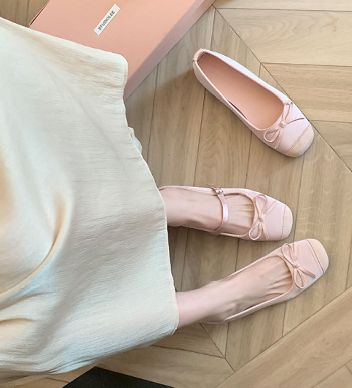 パンプス サンダル レディース ミュール 本革 ボータイ 大人可愛い フラット ぺたんこ シューズ 夏コーデサンダル サマー 夏 春 靴 軽い 柔らかい 歩きやすい 疲れにくい 痛くない 大人 上品 パーティ ビーチ お出かけ 2cm