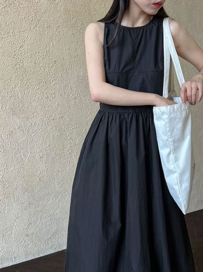 ワンピース 夏 レディース ノースリーブワンピース バルーンワンピース Aライン ロング丈 無地 きれいめ お洒落 高級感 体型カバー 着痩せ シンプル スッキリ カジュアル オフィス 通勤 OL ロングワンピ 送料無料 ゆったり 美シルエット デイリー