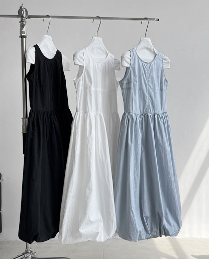 ワンピース 夏 レディース ノースリーブワンピース バルーンワンピース Aライン ロング丈 無地 きれいめ お洒落 高級感 体型カバー 着痩せ シンプル スッキリ カジュアル オフィス 通勤 OL ロングワンピ 送料無料 ゆったり 美シルエット デイリー