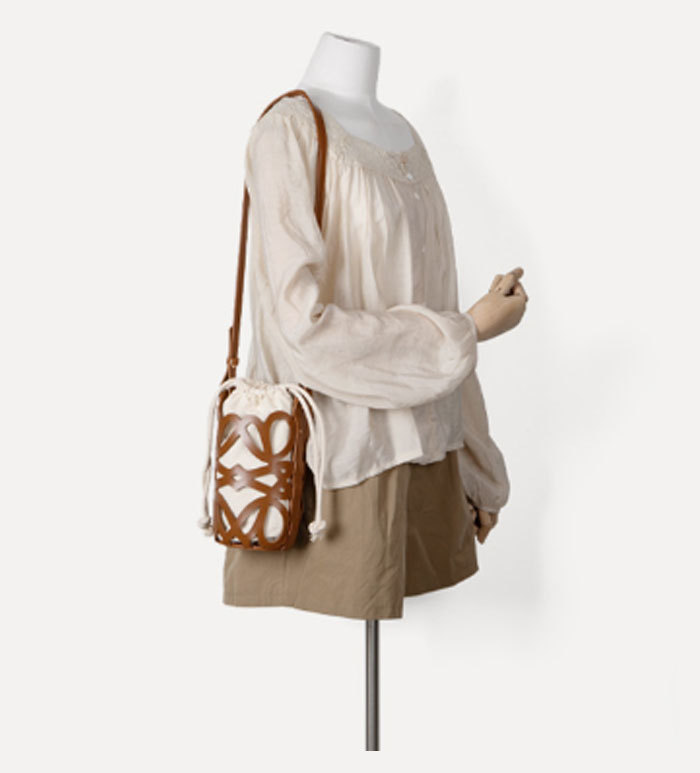 ショルダーバッグ レディース かごバッグ ショルダー バッグ 斜め掛けバッグ スマホショルダーバッグ レザーかごバッグ 巾着バッグ カットワーク 合皮 スマホポーチ ショルダー バケツバッグ かわいい ミニポシェット 携帯便利