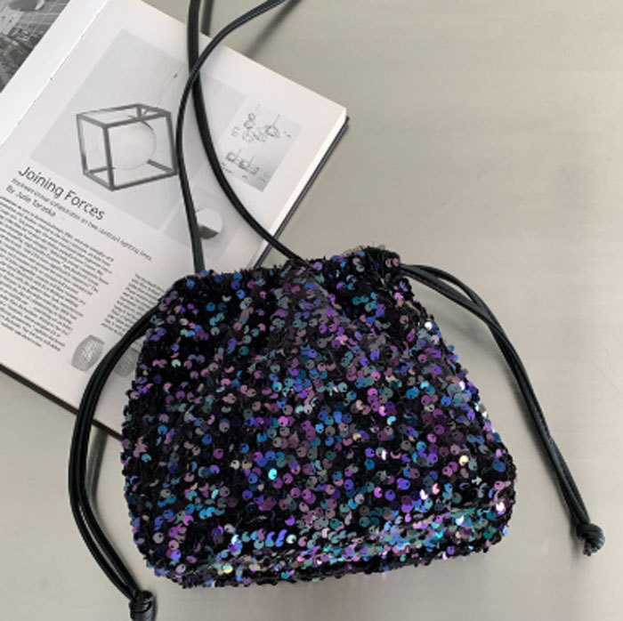 キューブバッグ キラキラ バッグピロー ショルダーバッグ 2way 斜め掛け キューブ型バッグ 小さめ セレモニーバッグ 上質 キューブ バッグ レディース バッグ カジュアル 通勤 フォーマル 黒 プレゼント