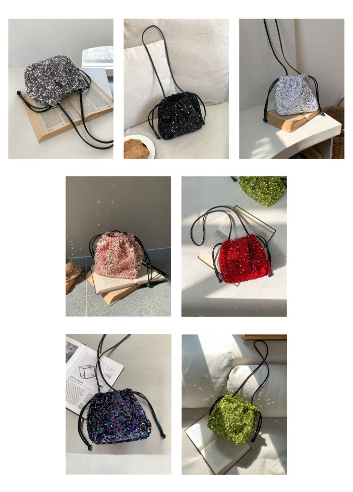 キューブバッグ キラキラ バッグピロー ショルダーバッグ 2way 斜め掛け キューブ型バッグ 小さめ セレモニーバッグ 上質 キューブ バッグ レディース バッグ カジュアル 通勤 フォーマル 黒 プレゼント
