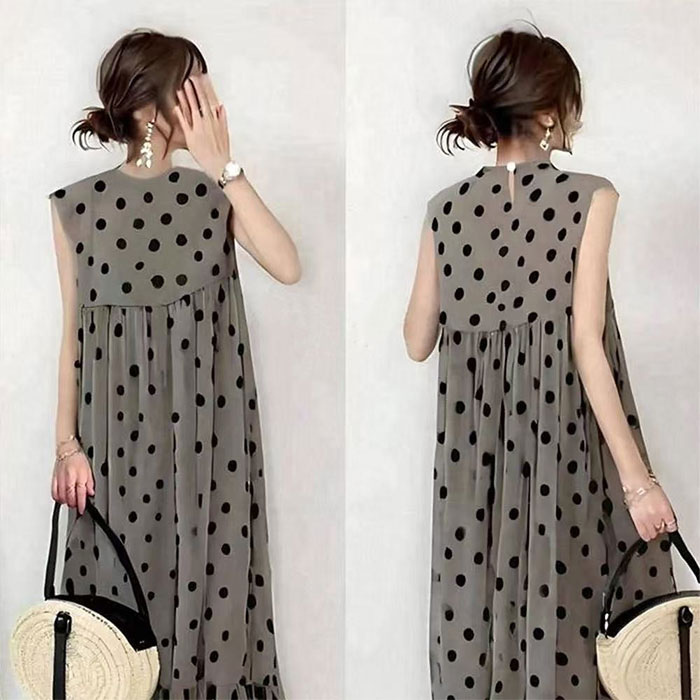 マキシワンピース ノースリーブ シフォン ドット柄 水玉 プリーツ ワンピース ロングワンピース 春 夏 レディース ロング丈 大きいサイズ 夏 体型カバー 着痩せ 着回し お洒落 きれいめトレンド シンプル カジュアル 薄手 リゾート 旅行 海 裏地付き