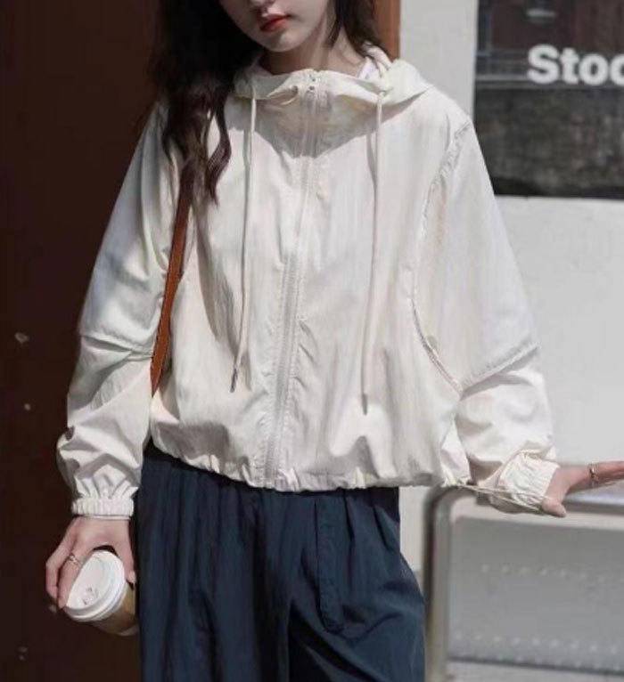 uvカット パーカー レディース uvパーカー 春 夏 カーディガン ショート丈 大人可愛い 薄手 涼しい アウター ゆったり ライトアウター 長袖パーカー フード付き ジャケット 羽織り 紫外線対策 トップス 長袖 通気性 羽織 無地 冷房対応 可愛 UV対策 日焼け止め