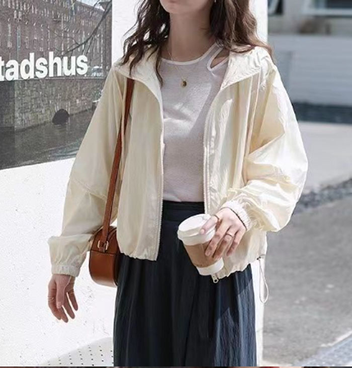 uvカット パーカー レディース uvパーカー 春 夏 カーディガン ショート丈 大人可愛い 薄手 涼しい アウター ゆったり ライトアウター 長袖パーカー フード付き ジャケット 羽織り 紫外線対策 トップス 長袖 通気性 羽織 無地 冷房対応 可愛 UV対策 日焼け止め