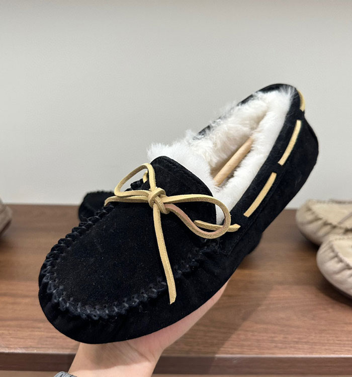 モカシン ローファー スリッポン レディース 秋冬 羊毛 ウール モカシンスニーカー フラット ローヒール コインローファー ファー 痛くない ふわふわ 防寒 あたたかい ファー おしゃれ 22.0cm 25.0cm 歩きやすい 疲れにくい
