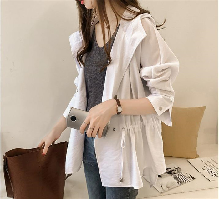 <br>スプリングコート レディース ショートトレンチコート 春秋 薄手 マウンテンパーカー テロンチ トレンチコート ショート丈 前後アシンメトリー フード付き 大きいサイズ 20代 30代 40代 送料無料 3colors全