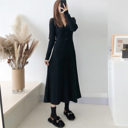 <br>ニットワンピース リブニットワンピース ワンピース レディース リブ ニットワンピ マキシ丈 ボタン Aライン きれいめ 上品 大人 ブラック 2023秋冬新作  秋冬 Vネック 長袖 ブラック きれいめ ハイウエスト プリーツ 体型カバー 送料無料