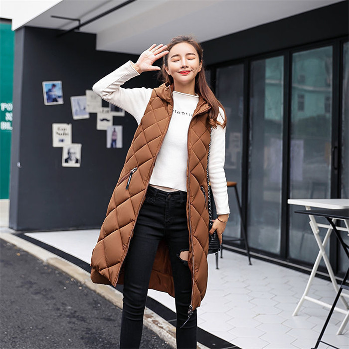 <br>ダウンベスト レディース フード付き ロングジレ 大きいサイズ ジレ ジャケット ベスト 中綿 フェイクダウン 上着 羽織り ハイネック 軽い 軽量 秋 フェイク 通勤 通学 暖かい 無地 お出かけ 秋冬 ノースリーブ 大人可愛い 送料無料