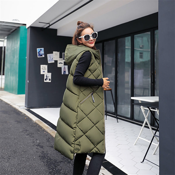 <br>ダウンベスト レディース フード付き ロングジレ 大きいサイズ ジレ ジャケット ベスト 中綿 フェイクダウン 上着 羽織り ハイネック 軽い 軽量 秋 フェイク 通勤 通学 暖かい 無地 お出かけ 秋冬 ノースリーブ 大人可愛い 送料無料