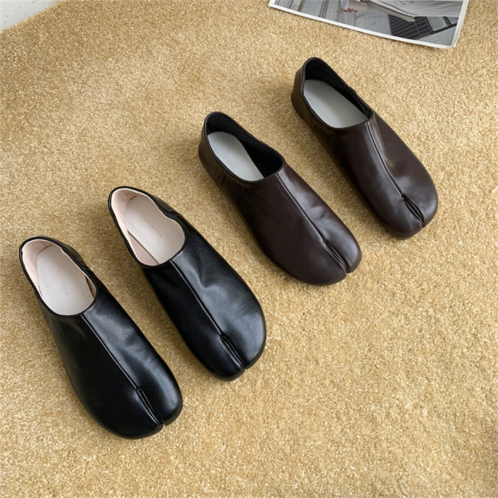 送料無料 足袋パンプス 足袋 パンプス ストラップ バレエ シューズ ぺたんこ シューズ レディース ブラック バレリーナ 靴 タビパンプス ヒール レディース ローヒール 靴 柔らかい 歩きやすい 疲れにくい 痛くない PU
