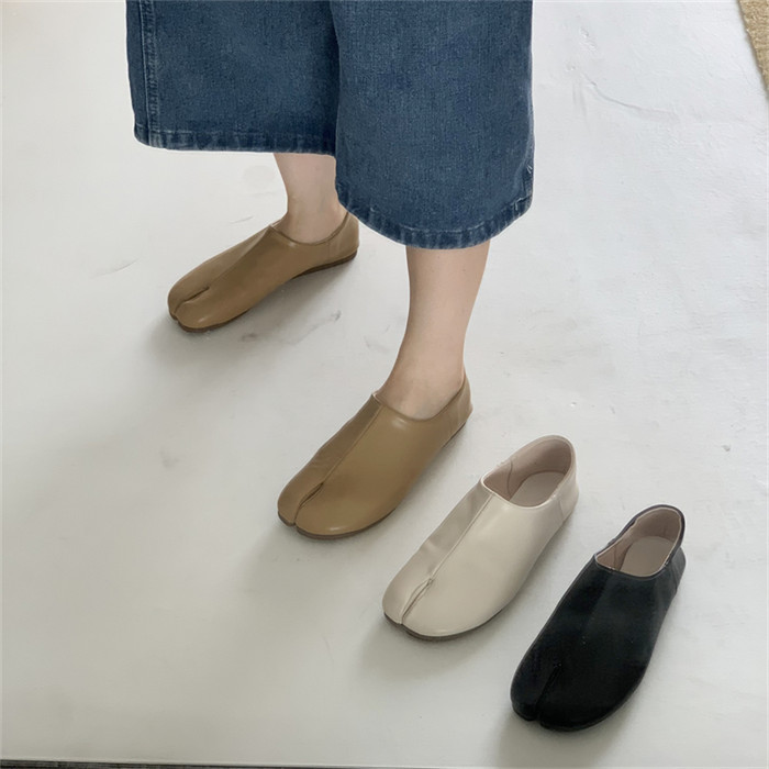 送料無料 足袋パンプス 足袋 パンプス ストラップ バレエ シューズ ぺたんこ シューズ レディース ブラック バレリーナ 靴 タビパンプス ヒール レディース ローヒール 靴 柔らかい 歩きやすい 疲れにくい 痛くない PU
