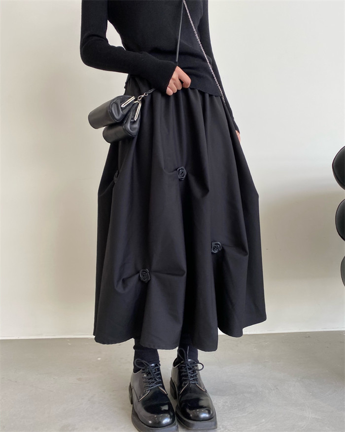 <br>スカート ロング レディース 黒 大きいサイズ フレアスカート フレア バルーンスカート ボトムス 春 秋 春物 ロングスカート ミモレ丈 シンプル きれいめ 大人 可愛い ブラック カジュアル 花柄 デザイン感 裏地有り 大人可愛い 送料無料