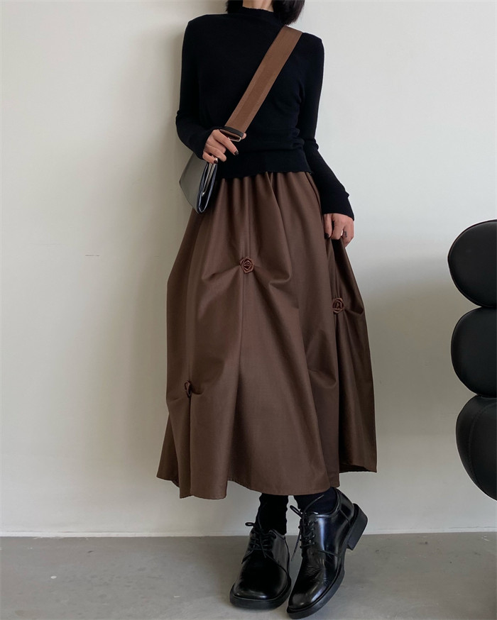 <br>スカート ロング レディース 黒 大きいサイズ フレアスカート フレア バルーンスカート ボトムス 春 秋 春物 ロングスカート ミモレ丈 シンプル きれいめ 大人 可愛い ブラック カジュアル 花柄 デザイン感 裏地有り 大人可愛い 送料無料