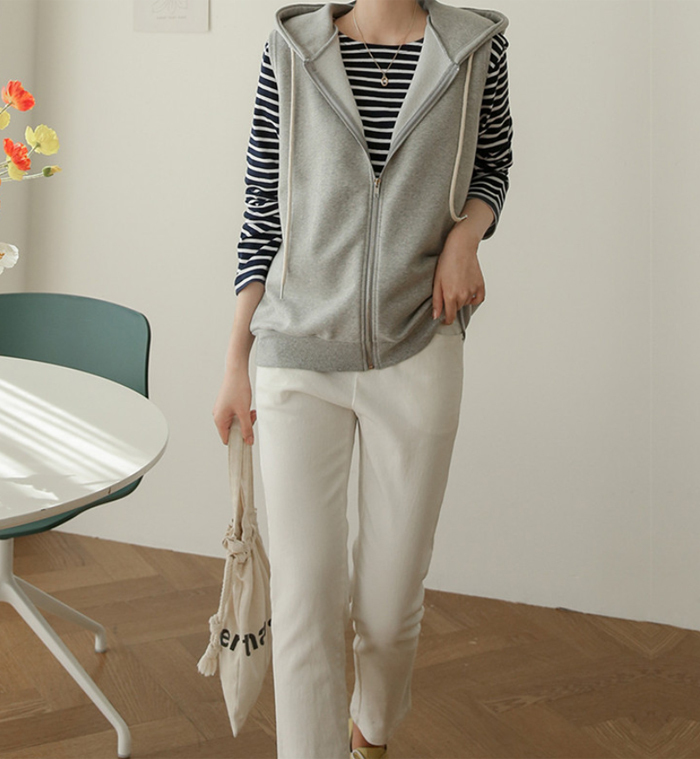 パーカーベスト ベスト パーカー レディース 春 秋 前開き トップス フード付き ジップアップ ノースリーブ ゆったり カットソーベスト 重ね着 レイヤード スウェット アウター お洒落 カジュアル 体型カバー