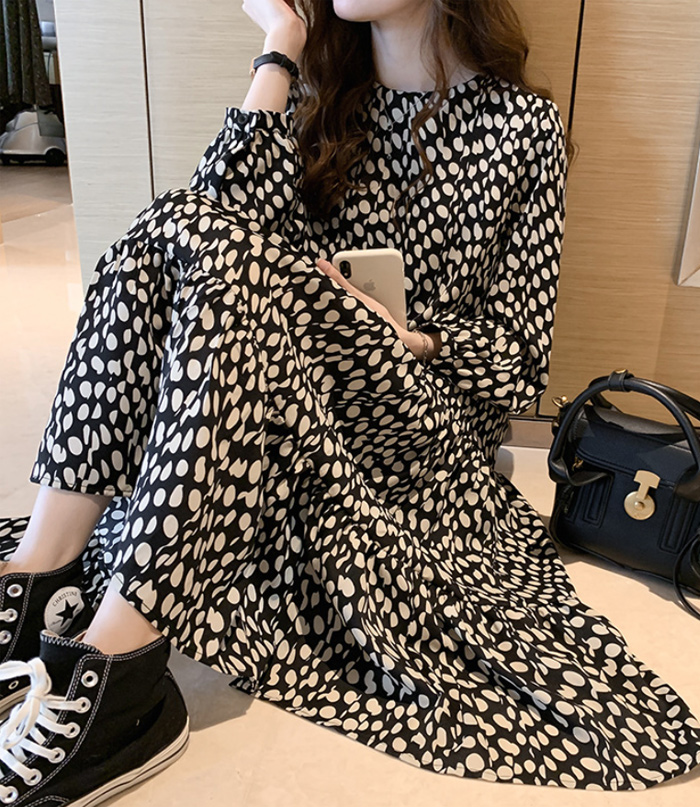 シフォンワンピース　ふんわり　長袖　ドット　水玉　ワンピース　ミモレ丈　シフォン　ロングワンピース　ギャザー　プリーツ　大きいサイズ　結婚式　二次会　お出かけ　お呼ばれ　おしゃれ　可愛い