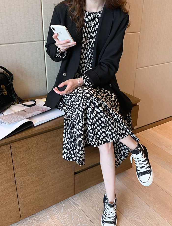 シフォンワンピース　ミモレ丈　ロングワンピース　ドット柄　水玉　ワンピース　長袖　シフォン　ティアード　大きいサイズ　結婚式　二次会　お出かけ　お呼ばれ　おしゃれ　可愛い　大人　上品　カジュアル