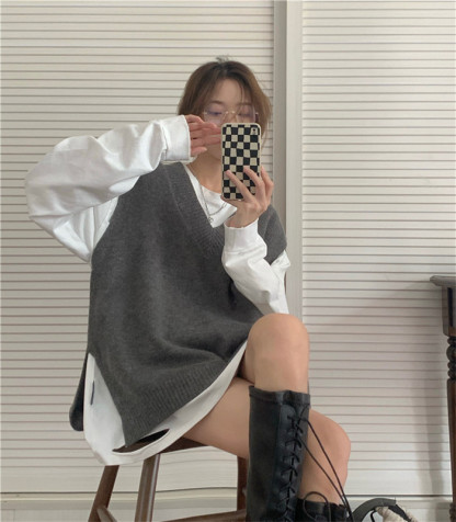 <br>ニットベスト レディース オフィス 秋冬 フォーマル 秋 プルオーバー ベスト 春秋 ニット おしゃれ 着回し トップス 体型カバー ノースリーブ シンプル カジュアル レイヤード 重ね着 クールネック 上着 伸縮性 無地 大きいサイズ 送料無料