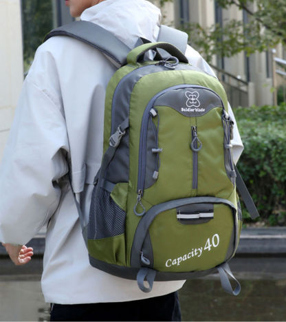 登山リュック 登山 リュック 大容量 40L リュックサック 軽量 アウトドア ナイロン メンズ