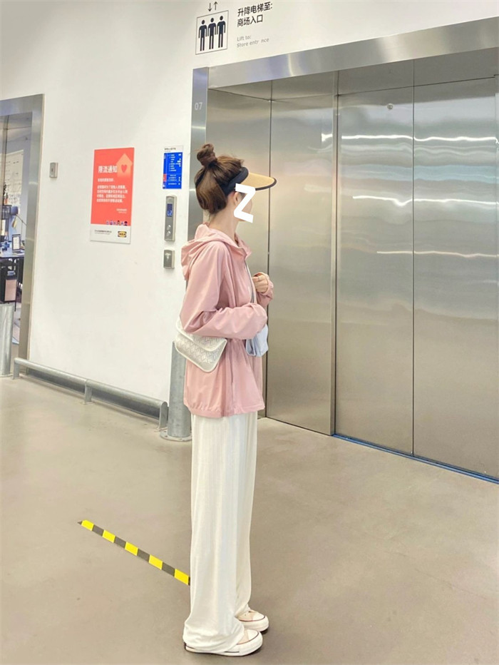 UV パーカー 冷感 -7℃ レディース 長袖 ラッシュガード UVカット アウター メッシュ 指穴 つば サンバイザー 日焼け防止 服 大きいサイズ トップス 体型カバー 薄手 吸湿 速乾 シャリ感 紫外線対策 夏 冷感 涼しい フード付き 帽子 ジャケット 羽織り UV対策 送料無料