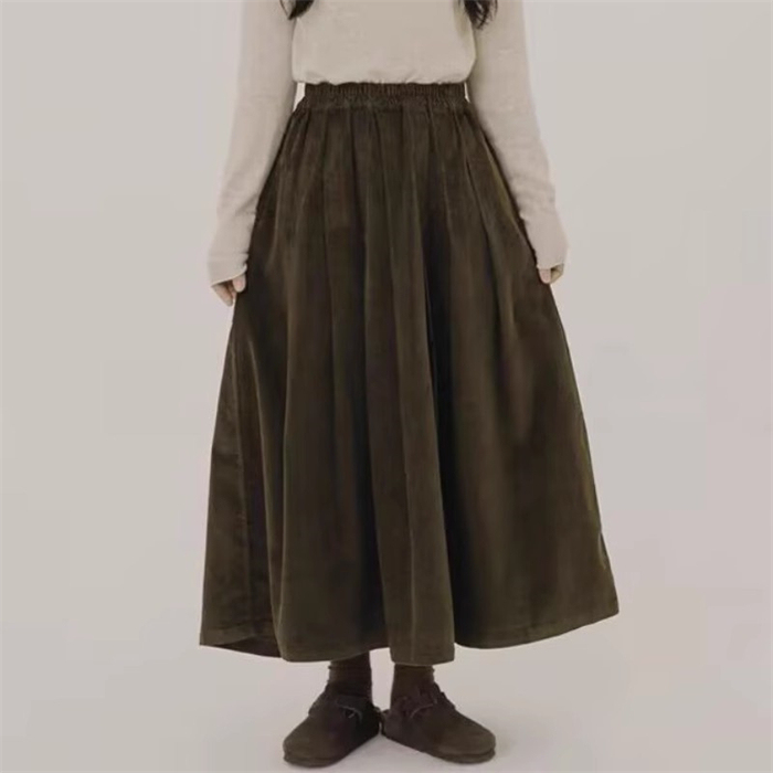<br>スカート ロング ゴム タイト 秋 レディース ひざ丈 秋冬 ミモレ丈 コーデュロイ プリーツ コーデュロイスカート 黒 大きいサイズ 無地 厚手 着痩せ 体型カバー ボトムス 秋物 ロングスカート シンプル きれいめ ブラック カジュアル 大人可愛い 大人カジュアル 送料無料