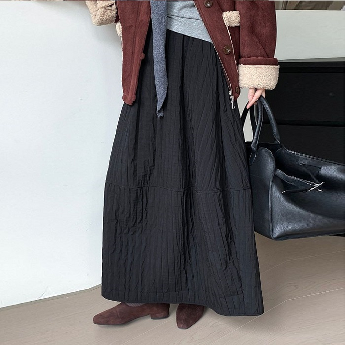 <br>ダウンスカート スカート 秋冬 ロング レディース ミモレ丈 ダウン 大きいサイズ バルーンスカート バルーン ロングダウン ボトムス 秋 秋物 ロングスカート シンプル きれいめ 大人 可愛い ブラック カジュアル 大人可愛い 暖かい あったか 保温 防寒 送料無料