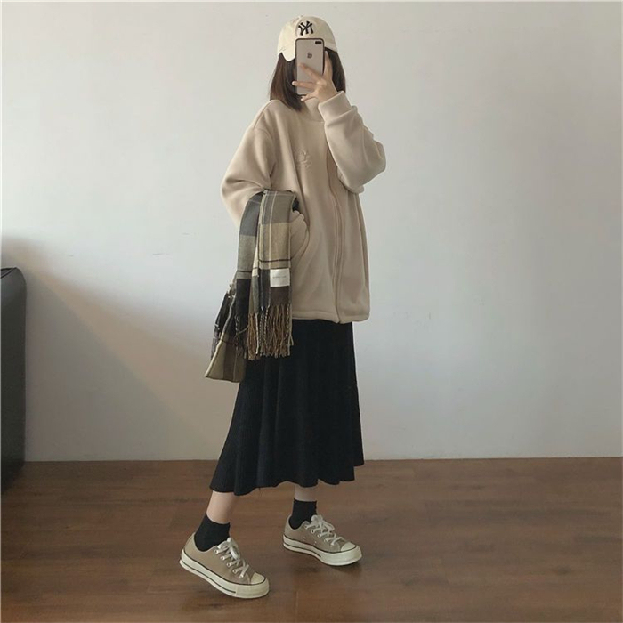 <br>コート レディース 冬 50代 きれいめ 軽い 大きいサイズ 暖かい ライトアウター ファーコート ボアコート 毛皮コート フェイクファー ミディアム丈 アウター 無地 ビッグシルエット ボアジャケット 防寒 体型カバー 着痩せ 大人 通勤 厚手 送料無料 トップス ふわふわ