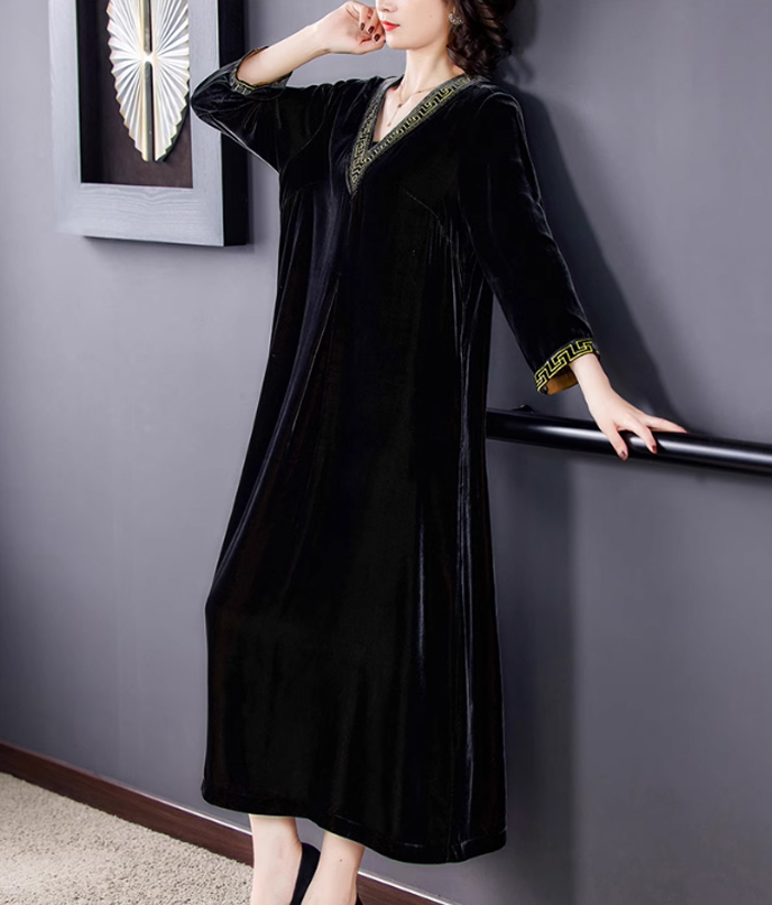 ベルベット ワンピース ベロア レディース ミモレ丈 膝丈 ベロアワンピース 長袖 ドレス 大きいサイズ 体型カバー あったか 暖かい 刺繍 ゆったり おしゃれ 高級感