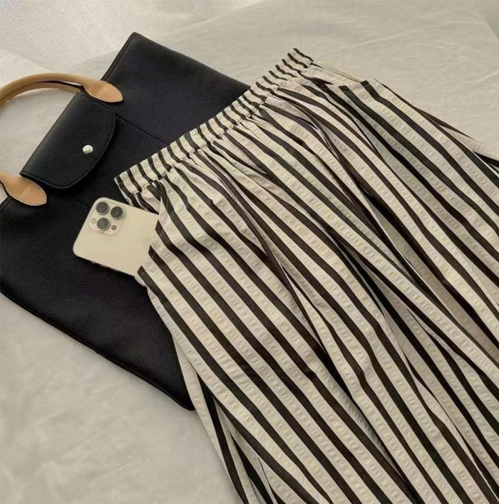 ロングスカート レディース ストラップ 大きいサイズ 縞柄 Aライン フレアスカート 凹凸感 バルーンスカート ボトムス 春 夏 春物 ロングスカート ミモレ丈 シンプル きれいめ ロング カジュアル 春夏 大人可愛い ハイウエスト ゴムウエスト 送料無料