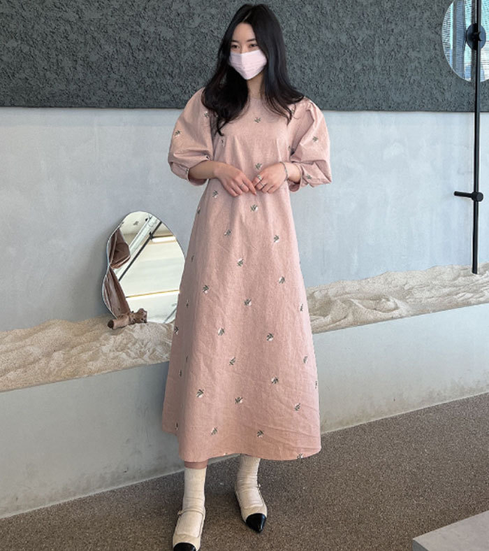 ロングワンピース 綿混 刺繍 パフスリーブ 七分袖 レディース きれいめ 春秋 大きいサイズ ロングワンピース ロング Aライン ワンピ ロング丈 ゆったり 大人 可愛い 体型カバー 送料無料 着痩せ