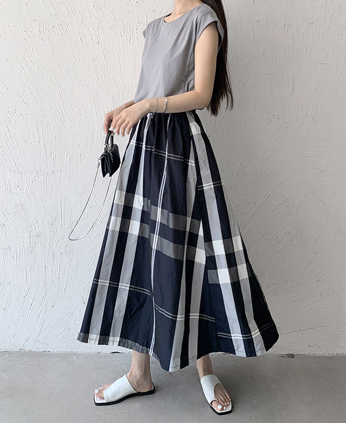 スカート ロングスカート レディース チェック柄 大きいサイズ フレアスカート フレア ボトムス 春 秋 春物 ロングスカート ミモレ丈 シンプル きれいめ 大人 可愛い ブラック カジュアル 大人可愛い 送料無料