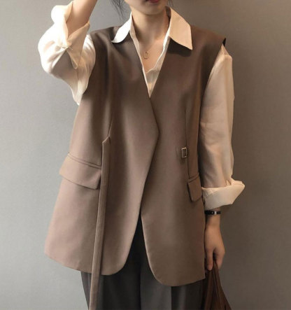 ロングベスト　ベスト　ジレ　ロングジレ　ベスト　オフィスカジュアル　レディース　トップス　カジュアル　無地　着痩せ　通勤　オフィス　フェミニン　コーディネート　大きいサイズ　羽織　ポケット付き