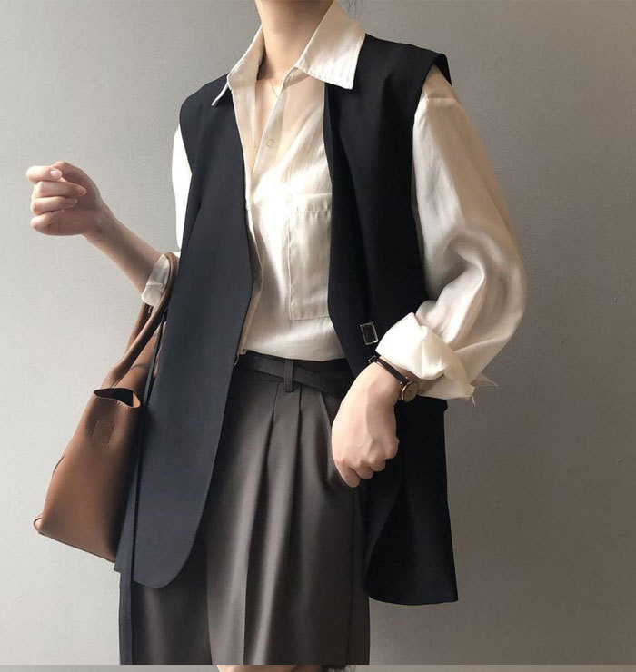 ロングベスト　ベスト　ジレ　ロングジレ　ベスト　オフィスカジュアル　レディース　トップス　カジュアル　無地　着痩せ　通勤　オフィス　フェミニン　コーディネート　大きいサイズ　羽織　ポケット付き